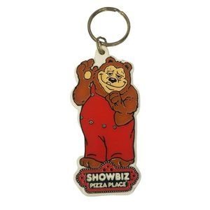 Vintage SHOWBIZ PIZZA PLACE Keychain Brown Bear Billy Bob USA 1980s Restaurant